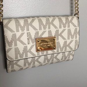 Michael Kors Phone Crossbody